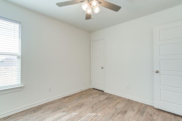 1207 Bryan Avenue, Wolfforth, TX 79382