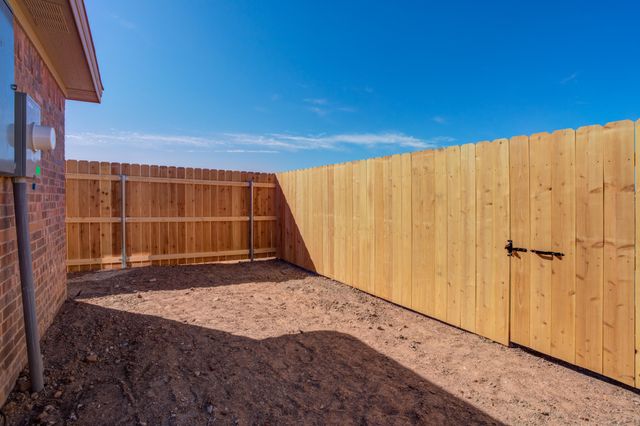 1207 Bryan Avenue, Wolfforth, TX 79382