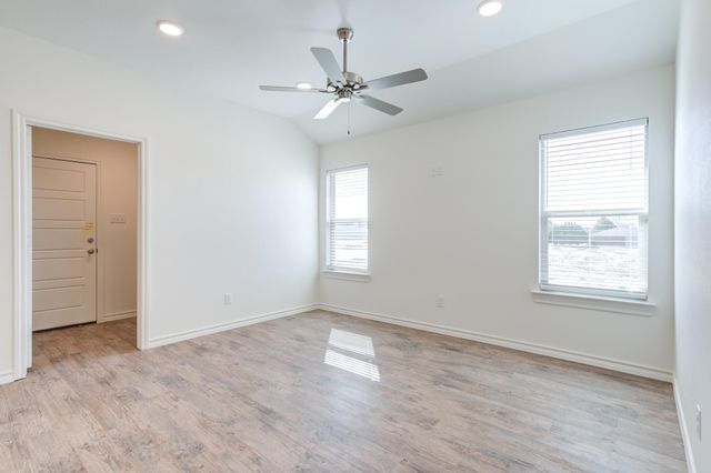 1207 Bryan Avenue, Wolfforth, TX 79382