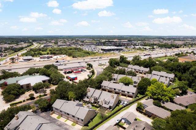 10819 Crown Colony DR 11, Austin, TX 78747