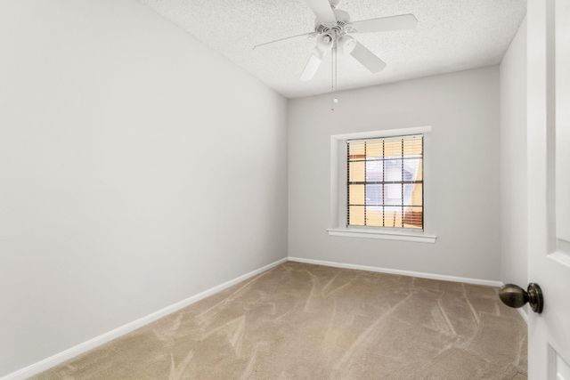 10819 Crown Colony DR 11, Austin, TX 78747