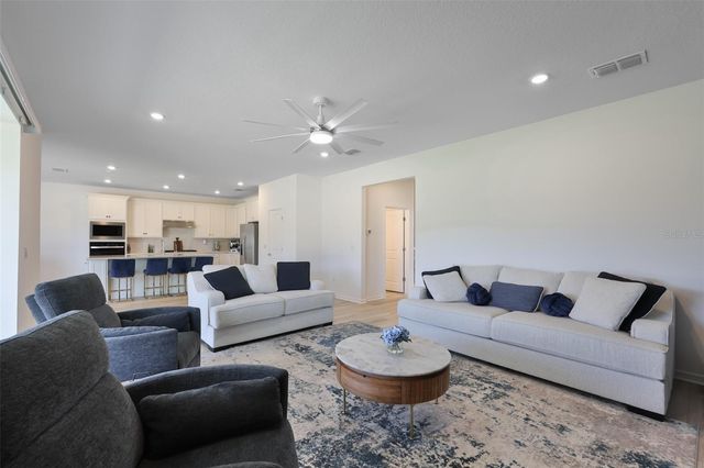 3070 FOREST MEADOW AVENUE, Valrico, FL 33594