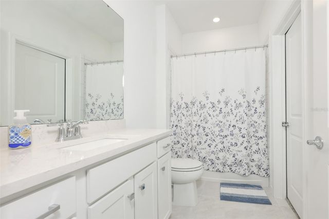 3070 FOREST MEADOW AVENUE, Valrico, FL 33594