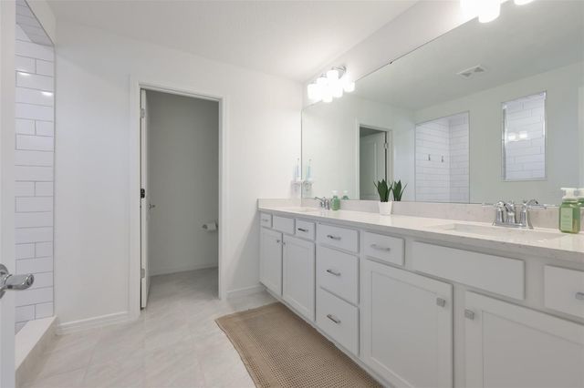 3070 FOREST MEADOW AVENUE, Valrico, FL 33594