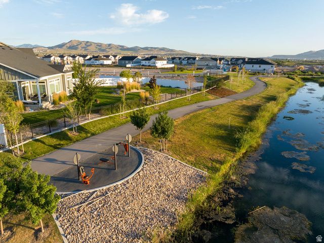 403 E HALLS CREEK RD, Saratoga Springs, UT 84045