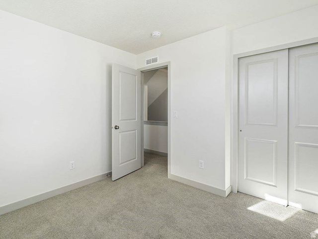 403 E HALLS CREEK RD, Saratoga Springs, UT 84045