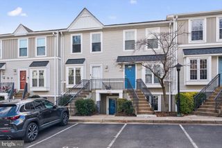 3854 9TH RD S #3854, Arlington, VA 22204
