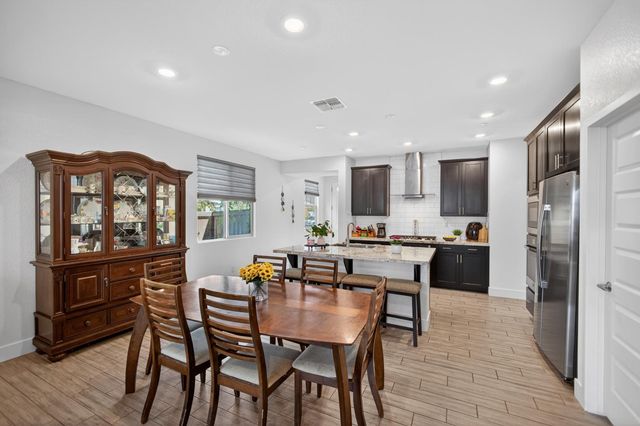 12857 Montbrook Way, Rancho Cordova, CA 95742