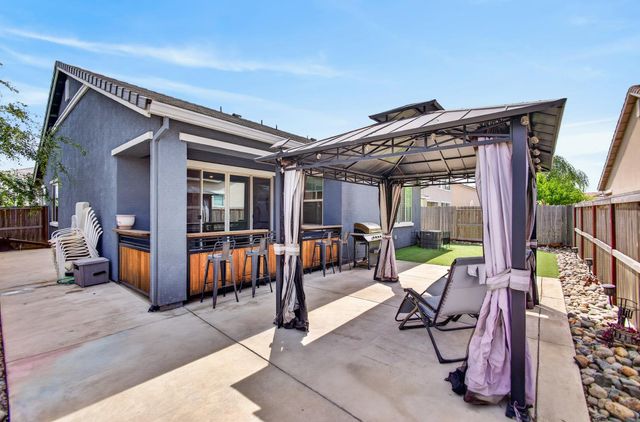 12857 Montbrook Way, Rancho Cordova, CA 95742