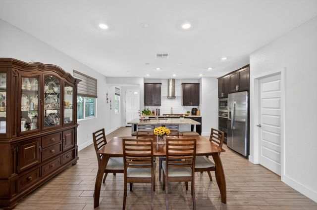 12857 Montbrook Way, Rancho Cordova, CA 95742