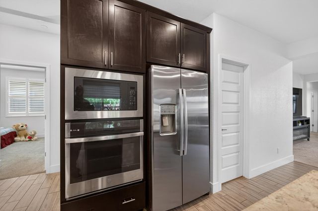 12857 Montbrook Way, Rancho Cordova, CA 95742