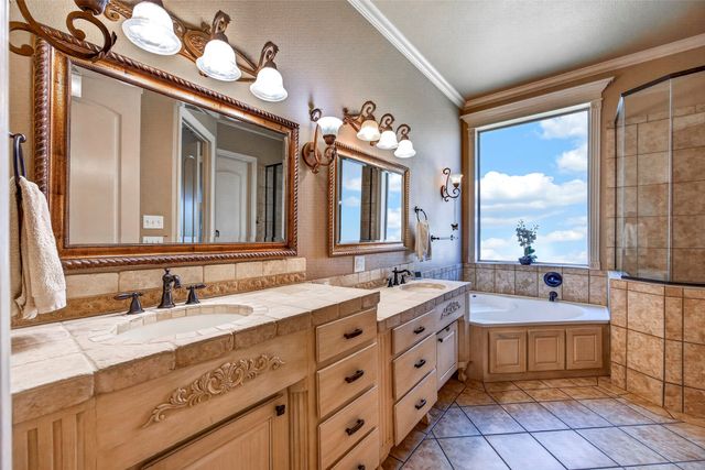 4457 Fairway View Drive, Fort Worth, TX 76008