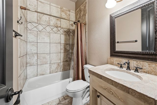4457 Fairway View Drive, Fort Worth, TX 76008