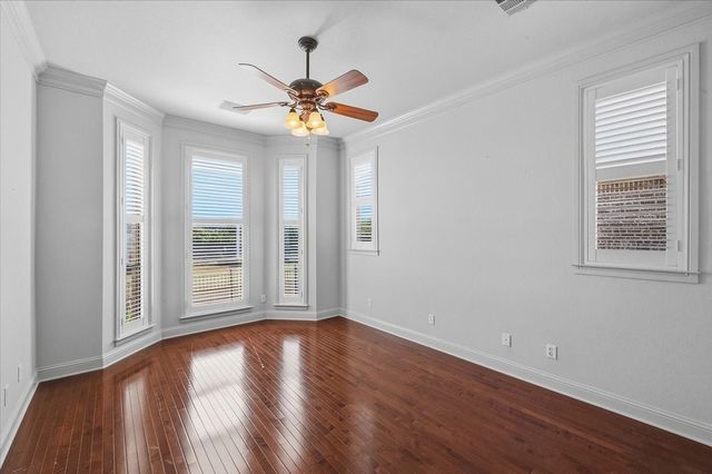 4457 Fairway View Drive, Fort Worth, TX 76008