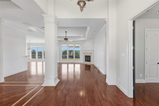 4457 Fairway View Drive, Fort Worth, TX 76008