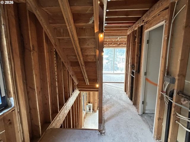 8531 N EDISON St N, Portland, OR 97203