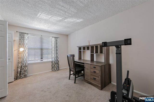 1066 Ash Drive, Mahwah, NJ 07430