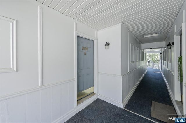 1066 Ash Drive, Mahwah, NJ 07430