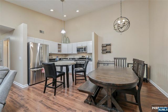 1066 Ash Drive, Mahwah, NJ 07430