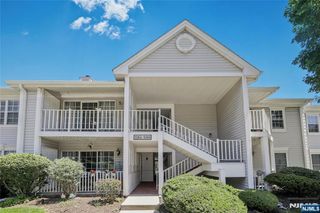 1066 Ash Drive, Mahwah, NJ 07430