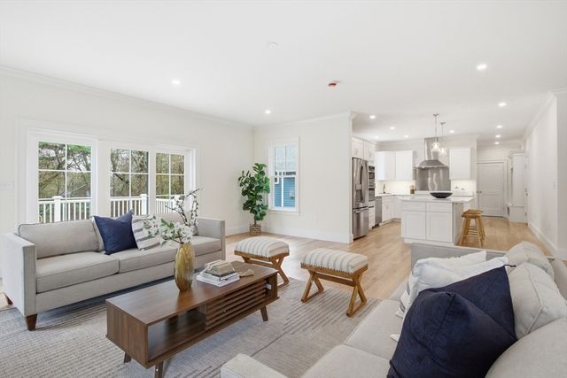 305 Concord Rd 2, Billerica, MA 01821