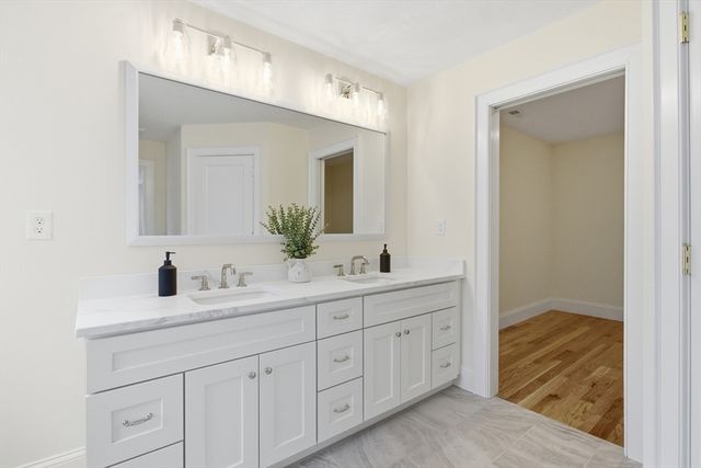 305 Concord Rd 2, Billerica, MA 01821