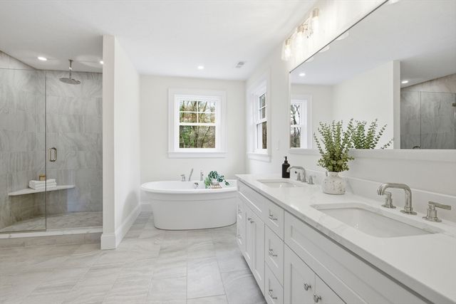 305 Concord Rd 2, Billerica, MA 01821