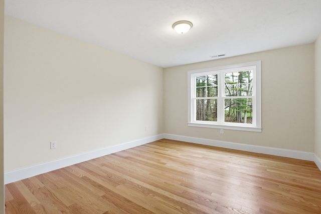 305 Concord Rd 2, Billerica, MA 01821