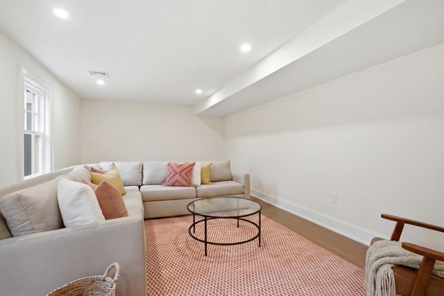 305 Concord Rd 2, Billerica, MA 01821
