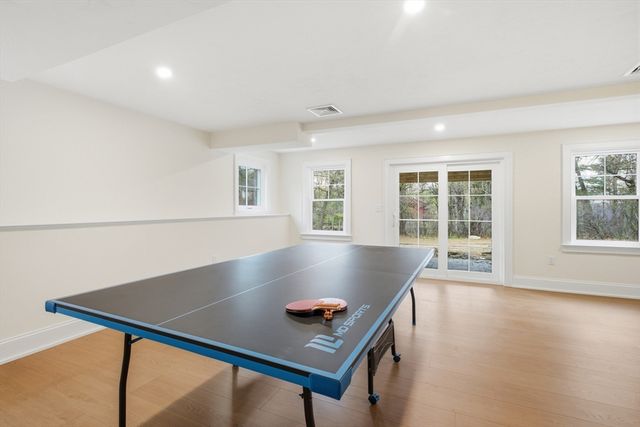 305 Concord Rd 2, Billerica, MA 01821