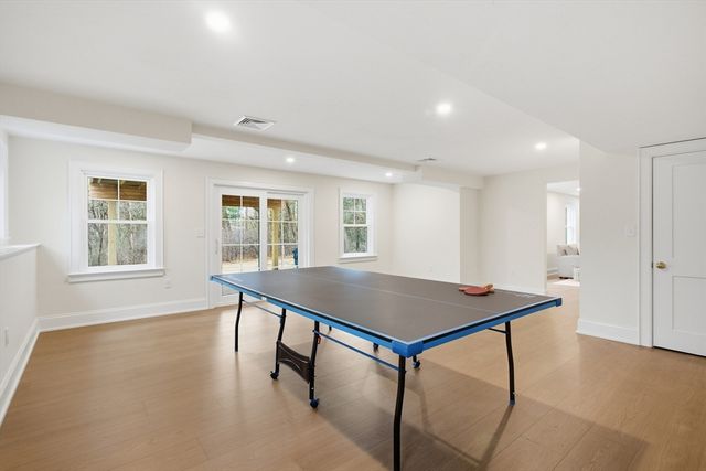 305 Concord Rd 2, Billerica, MA 01821