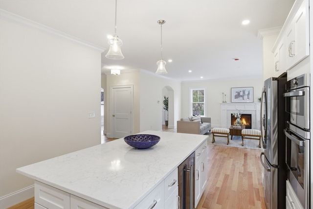305 Concord Rd 2, Billerica, MA 01821