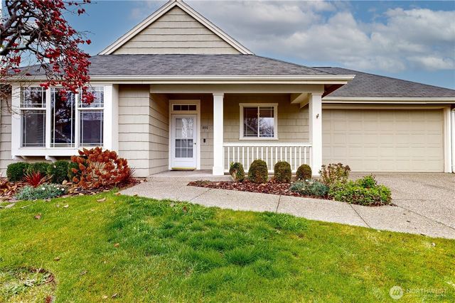 891 SE Larkspur Pl, College Place, WA 99324