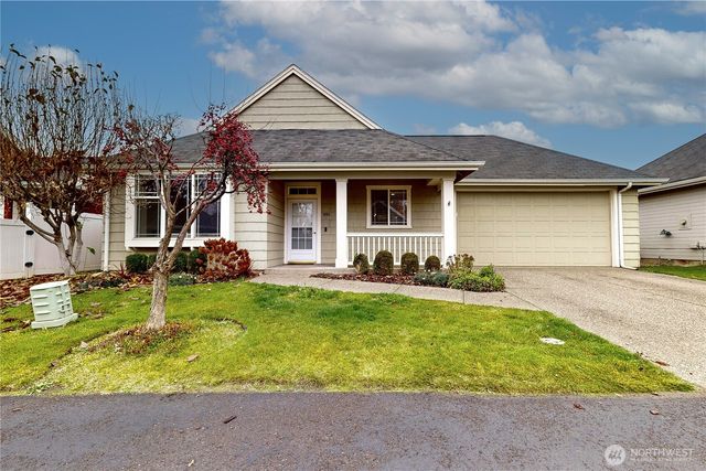 891 SE Larkspur Pl, College Place, WA 99324