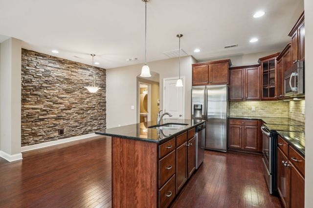 419 Waterbrook Dr, Mount Juliet, TN 37122