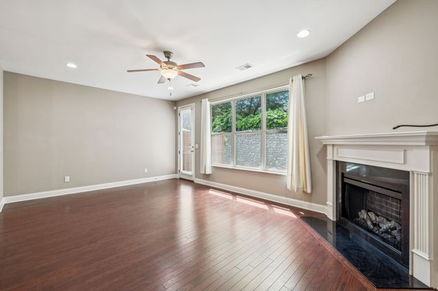 419 Waterbrook Dr, Mount Juliet, TN 37122