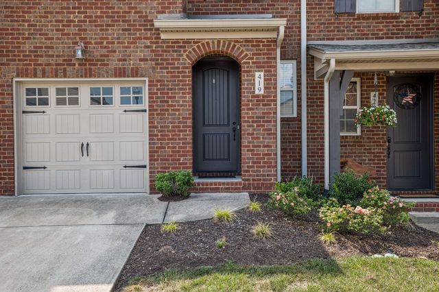 419 Waterbrook Dr, Mount Juliet, TN 37122