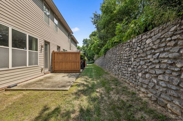 419 Waterbrook Dr, Mount Juliet, TN 37122