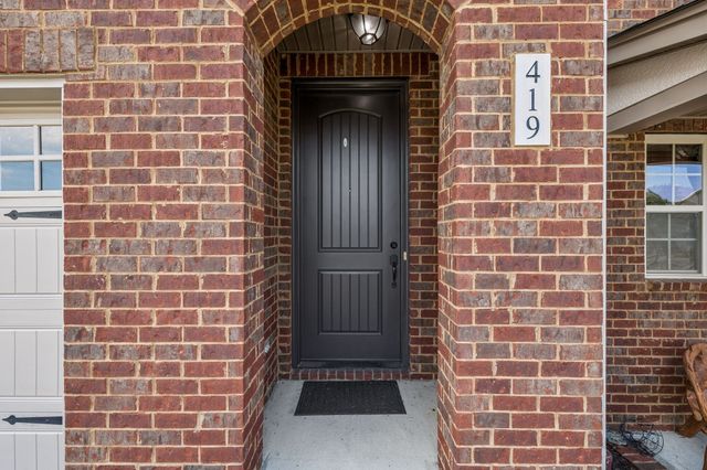 419 Waterbrook Dr, Mount Juliet, TN 37122