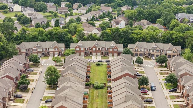 419 Waterbrook Dr, Mount Juliet, TN 37122