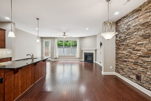 419 Waterbrook Dr, Mount Juliet, TN 37122