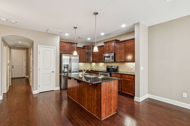 419 Waterbrook Dr, Mount Juliet, TN 37122