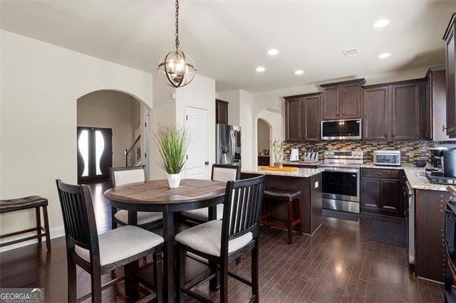 3820 Kings Bridge Drive, Douglasville, GA 30135