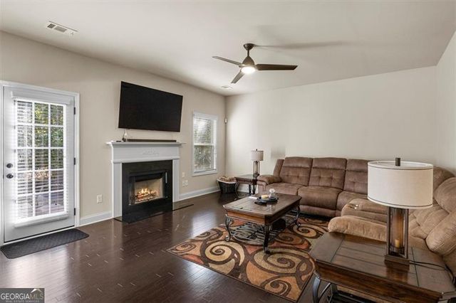 3820 Kings Bridge Drive, Douglasville, GA 30135