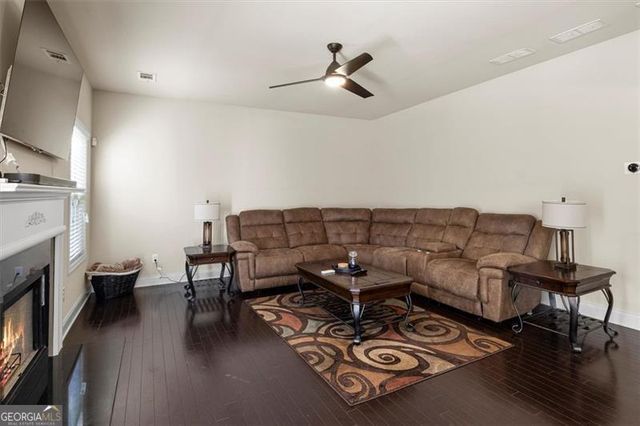 3820 Kings Bridge Drive, Douglasville, GA 30135