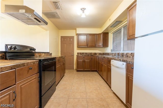 235 SE 45th ST, Cape Coral, FL 33904