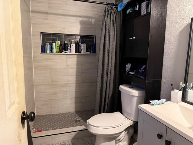 1733 Continental Drive, Blue Mound, TX 76131