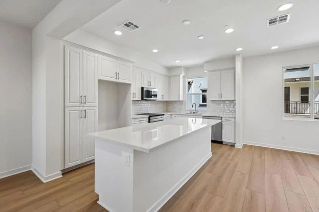 323 Jimson Glen, Escondido, CA 92025