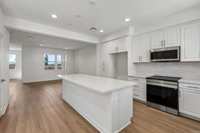 323 Jimson Glen, Escondido, CA 92025