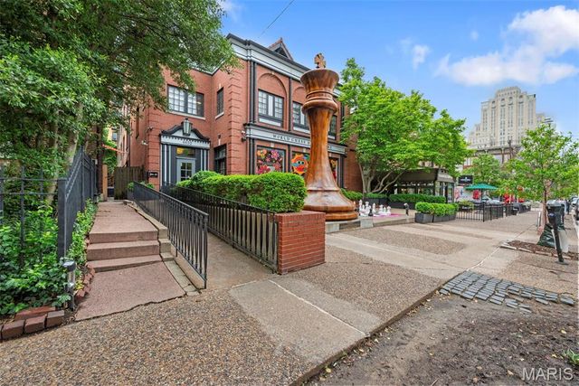 4366 W Pine Boulevard CW, St Louis, MO 63108